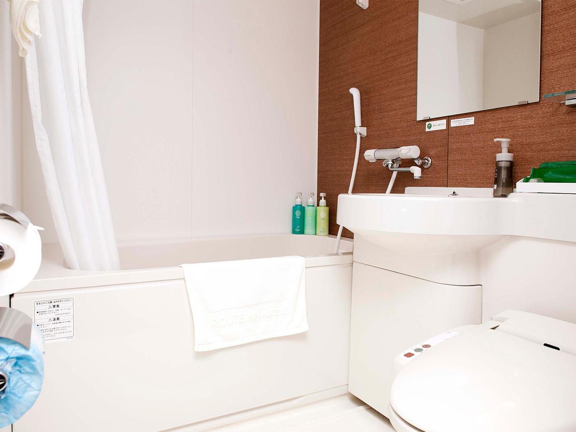 Hotel Route-Inn Higashihiroshima Saijo Ekimae Екстер'єр фото