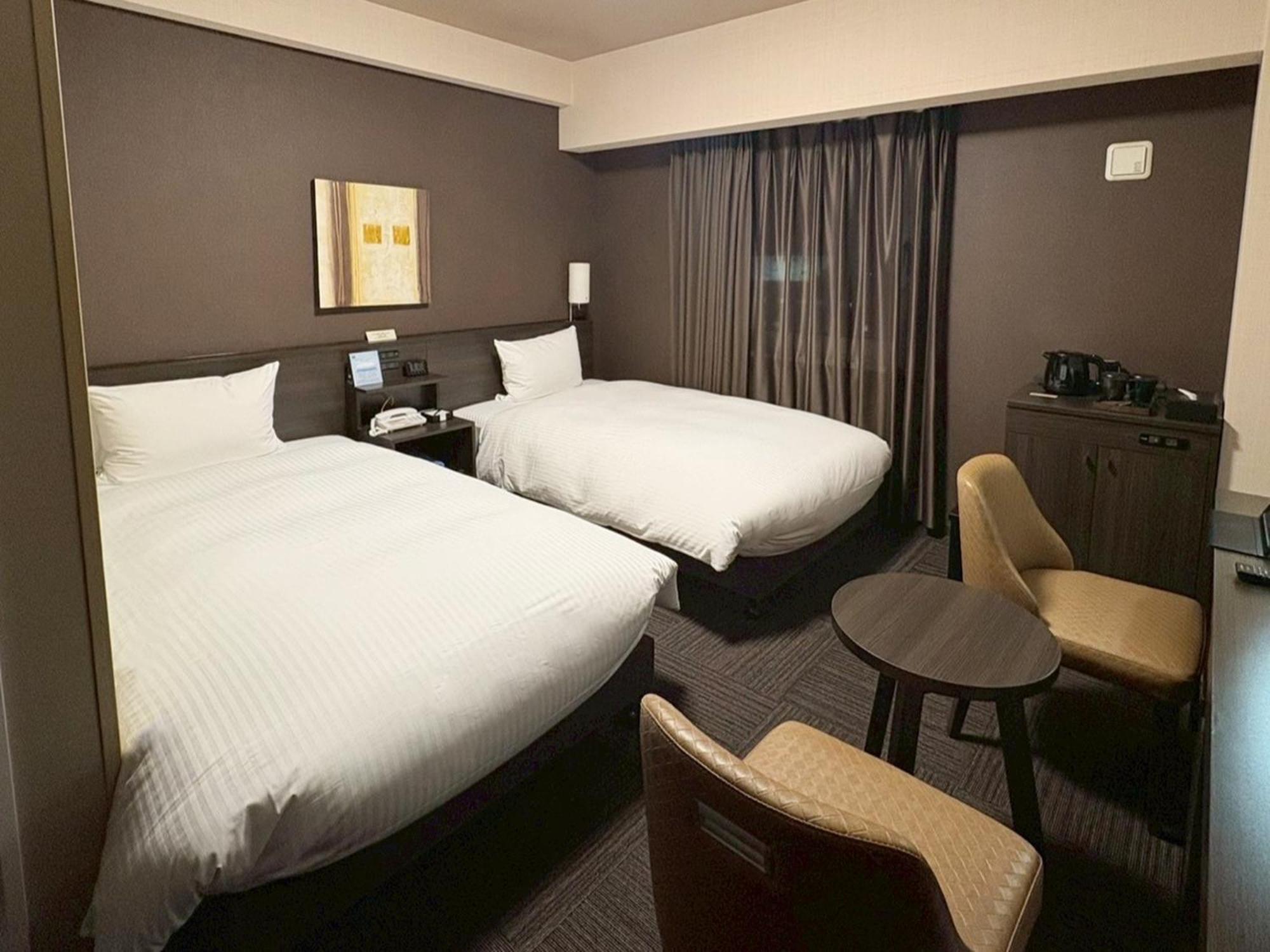 Hotel Route-Inn Higashihiroshima Saijo Ekimae Екстер'єр фото