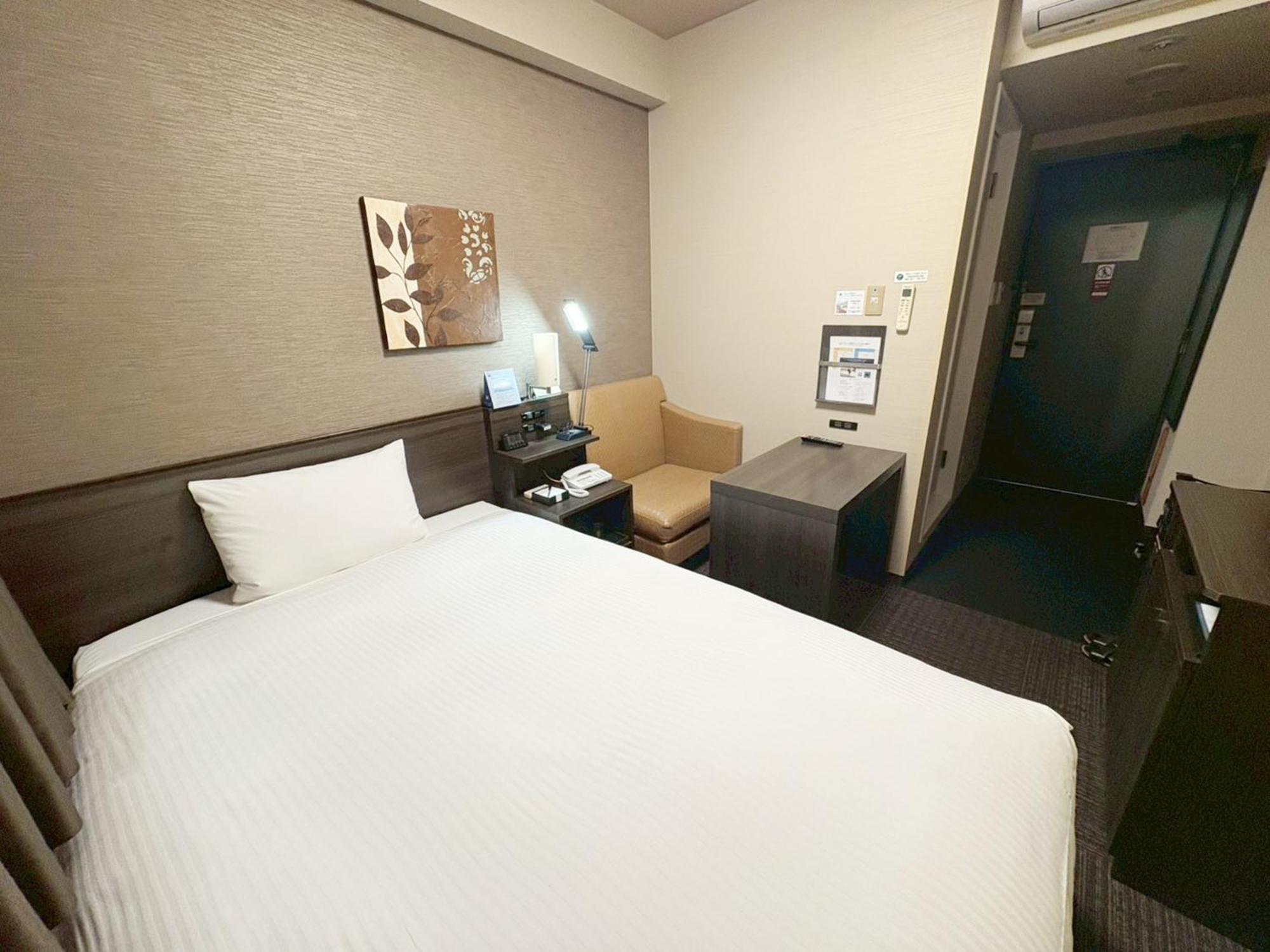 Hotel Route-Inn Higashihiroshima Saijo Ekimae Екстер'єр фото